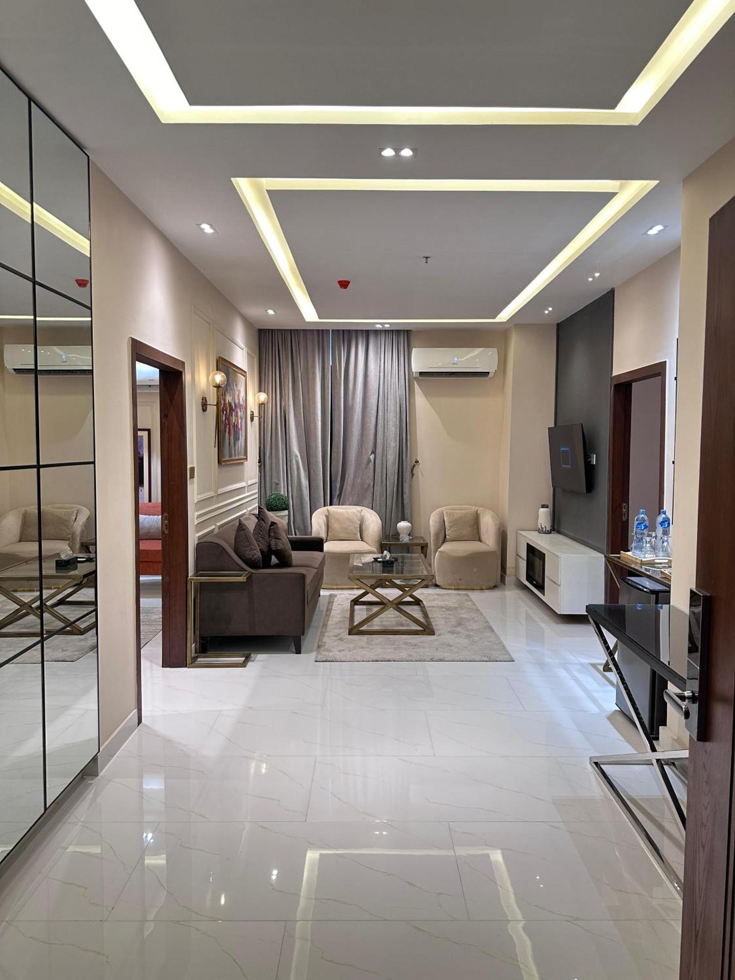 Pavilion Suites - Premium Aparthotel In Bahria Town Rawalpindi Exterior foto