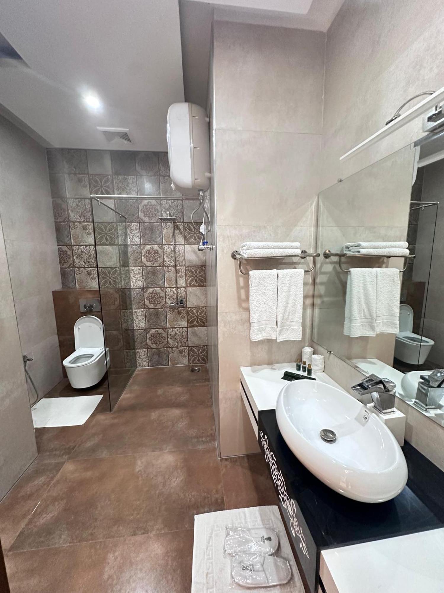 Pavilion Suites - Premium Aparthotel In Bahria Town Rawalpindi Exterior foto